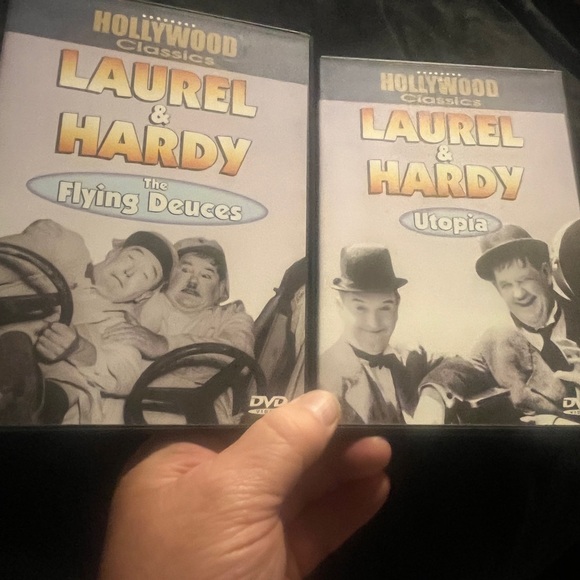 Laurel & Hardy Hollywood Classic ( The Flying Deuces & Utopia ) 2- DVD movie - Picture 7 of 10